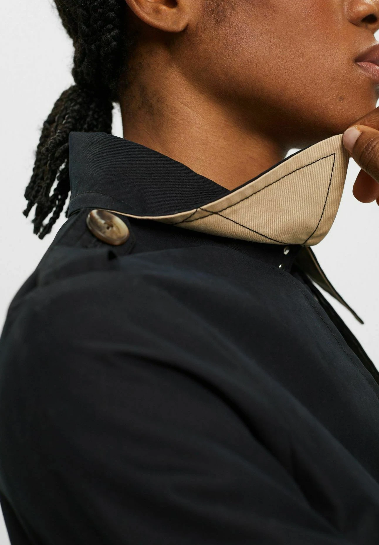 ESPRIT Kurzer Mit Gürtel - Trenchcoat 5 ESPRIT Kurzer Mit Gürtel - Trenchcoat - Image 5