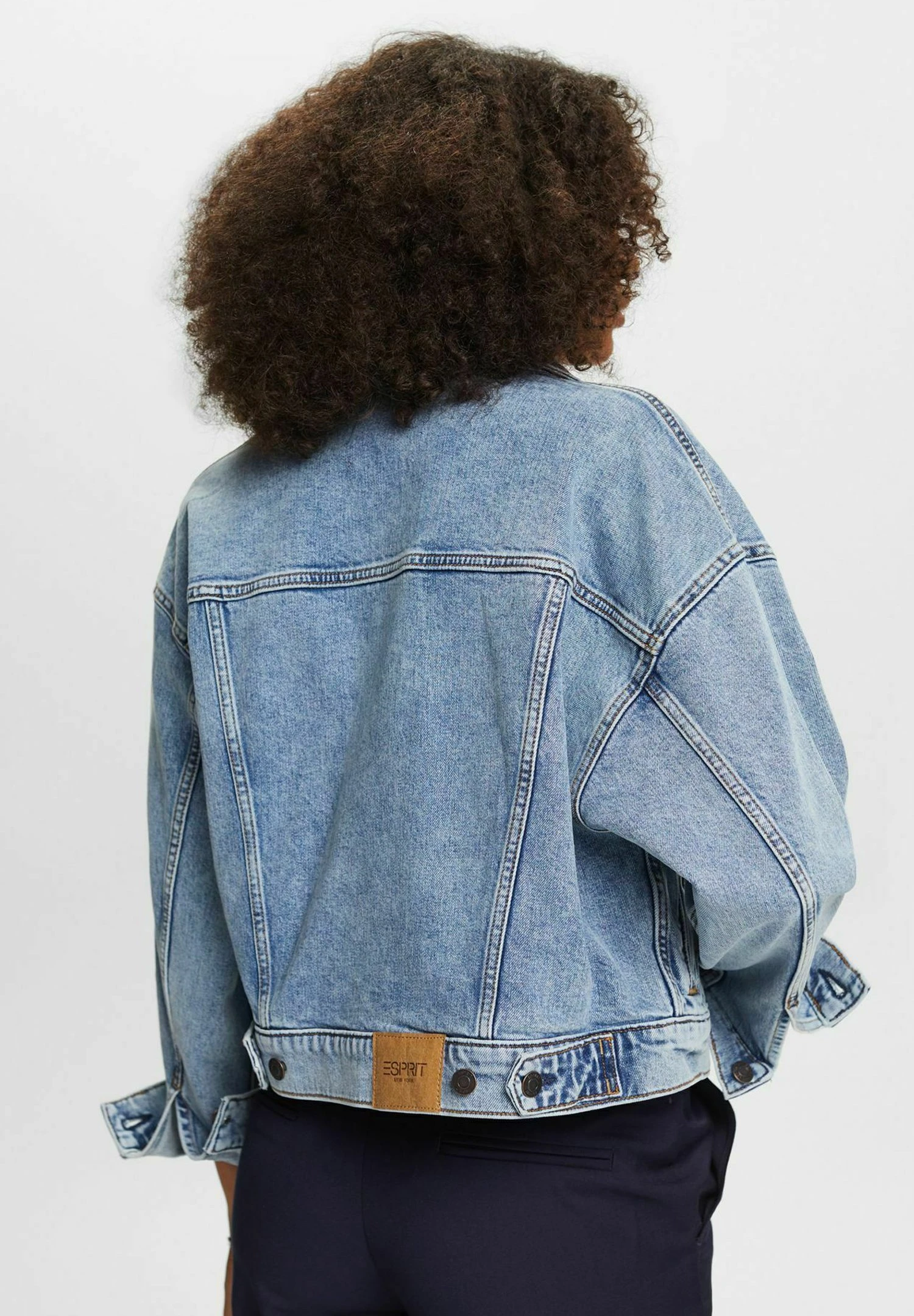 ESPRIT In Boxy - Denim Jacket 3 ESPRIT In Boxy - Denim Jacket - Image 3