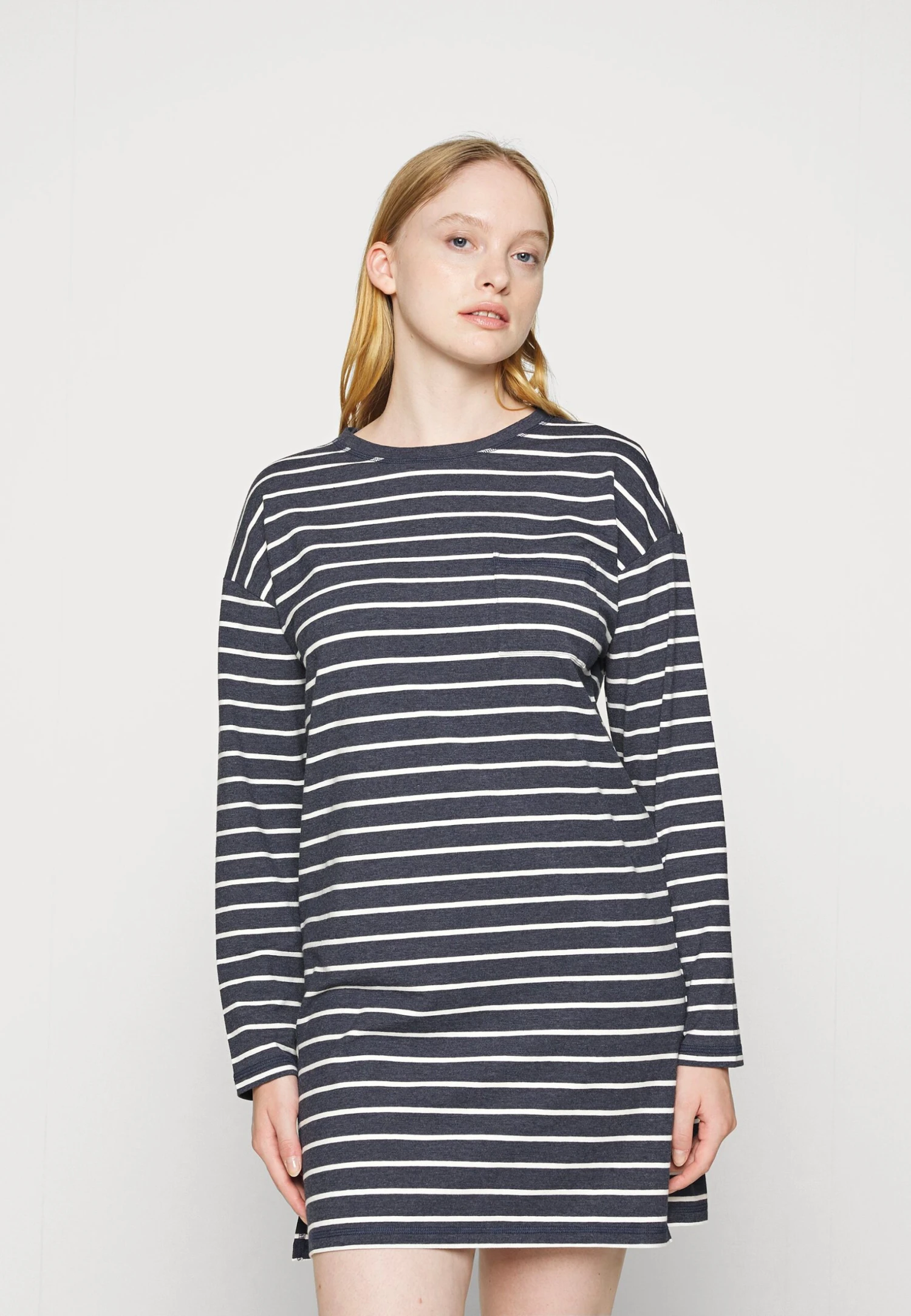 ESPRIT Y/D Stripe Long Slv - Nightie 1 ESPRIT Y/D Stripe Long Slv - Nightie