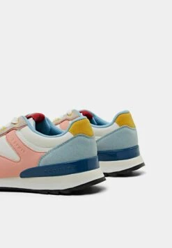 ESPRIT Trainers - Salmon -Esprit Sales Store 0db28abf37b24b3f934b8b2839178b91