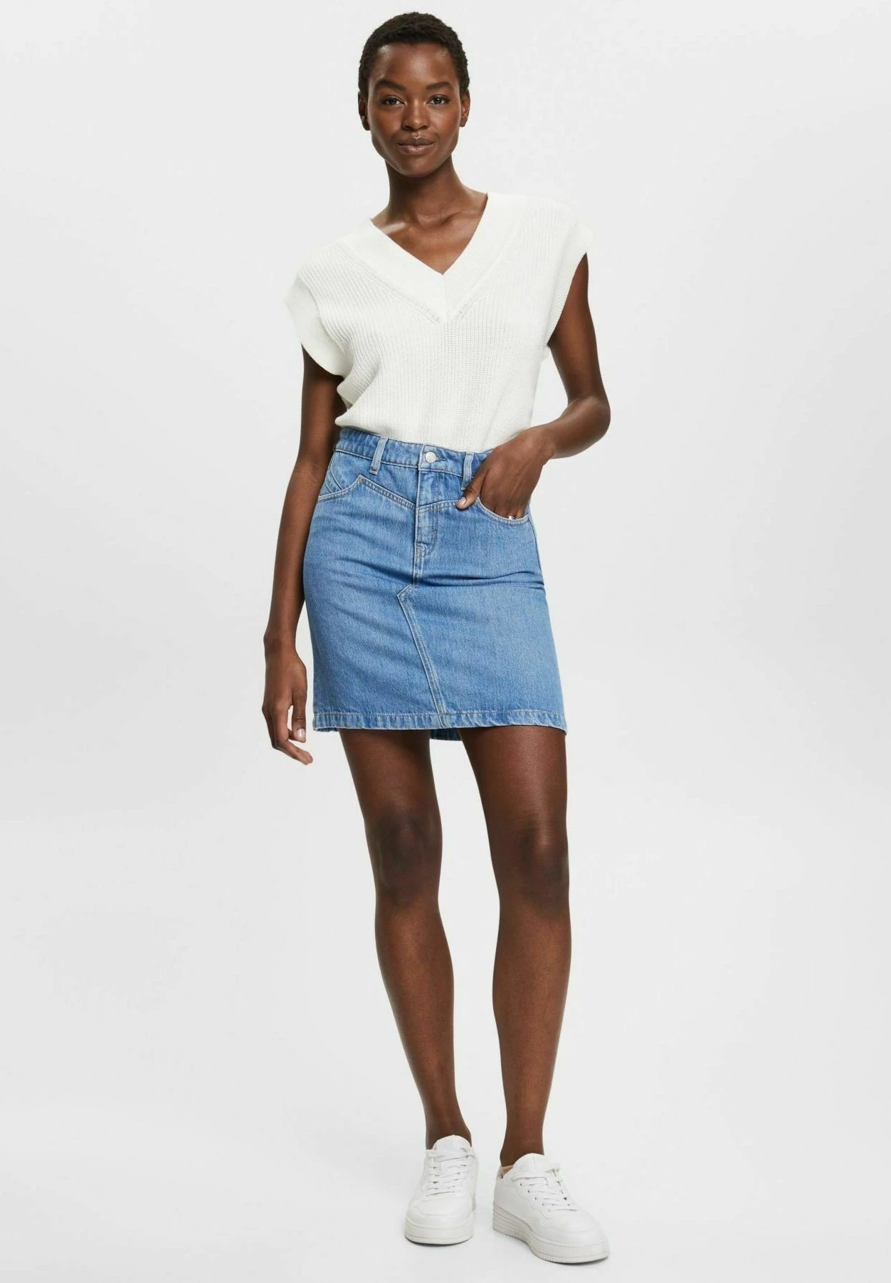 ESPRIT Sus Mr- Mini Skirt - Blue Light Washed 2 ESPRIT Sus Mr- Mini Skirt - Blue Light Washed - Image 2