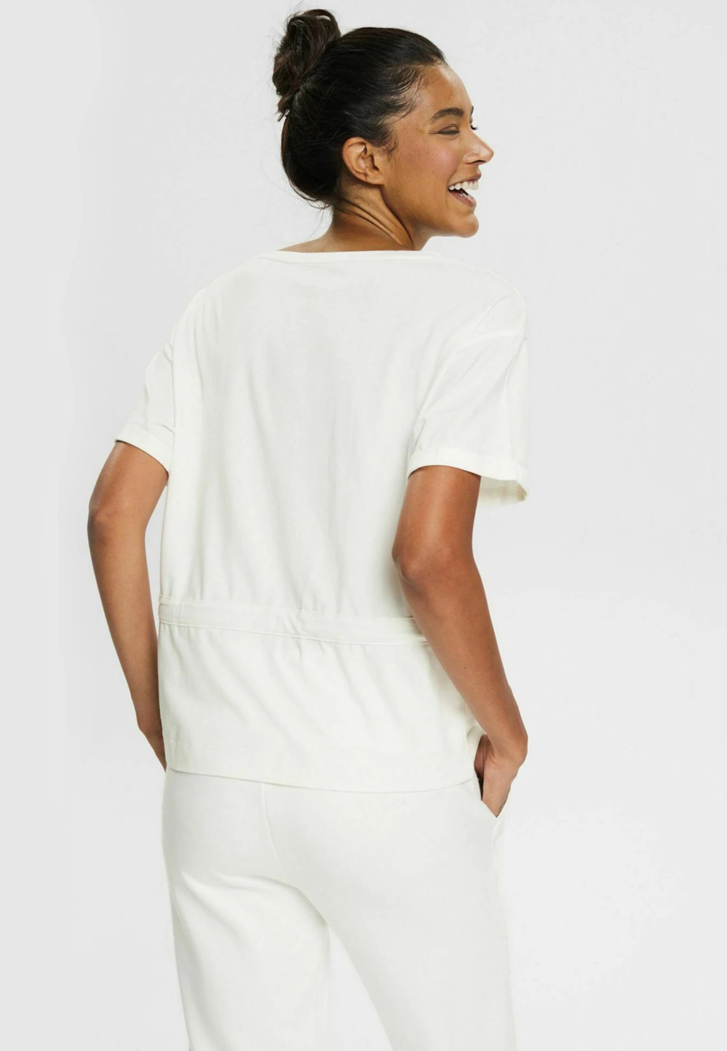 Mit Kordelzug - Basic T-Shirt 3 Mit Kordelzug - Basic T-Shirt - Image 3