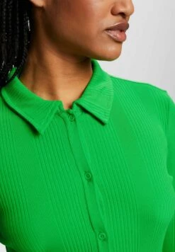 ESPRIT Mit Knöpfen - Button-Down Blouse - Green -Esprit Sales Store 13bf368ffd4f407f800005c15e5a24fa