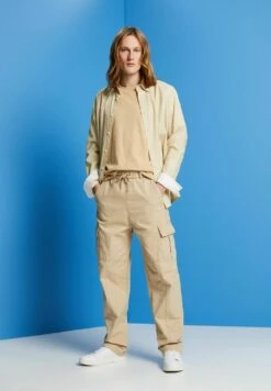 ESPRIT Cargo Trousers - Sand
