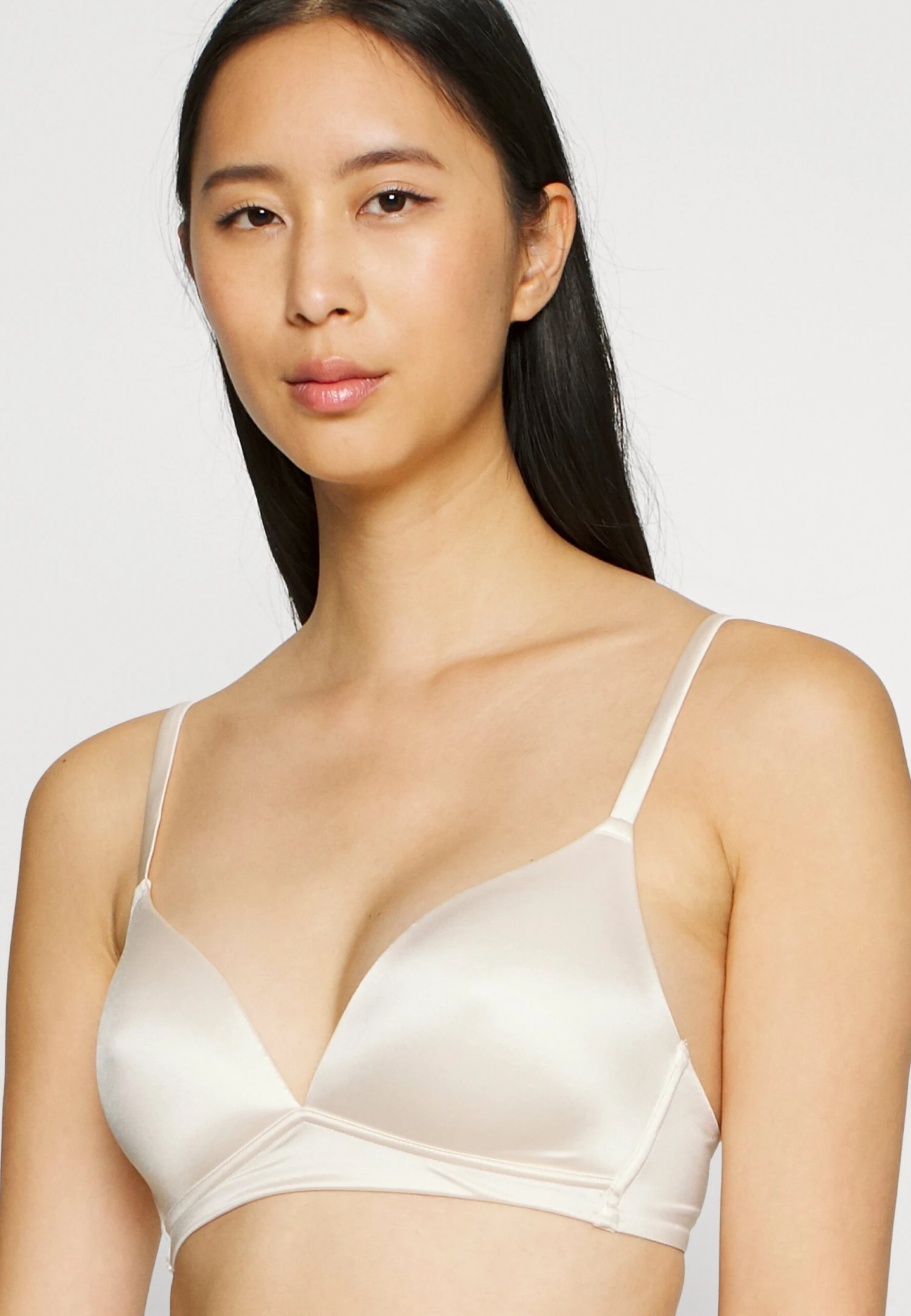 ESPRIT The Soft Fit Wireless Padded Bra - Triangle Bra - Sand 5 ESPRIT The Soft Fit Wireless Padded Bra - Triangle Bra - Sand - Image 5