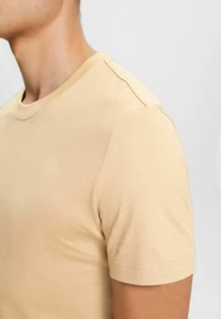 ESPRIT Basic T-Shirt - Beige -Esprit Sales Store 18a54ca4dc364cd3a6d93ff1963c2d83