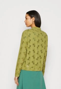 Edc By Esprit Bomber Jacket - Pistachio Green -Esprit Sales Store 19f1b0aaa403457d8f98cfe65c54ca3a