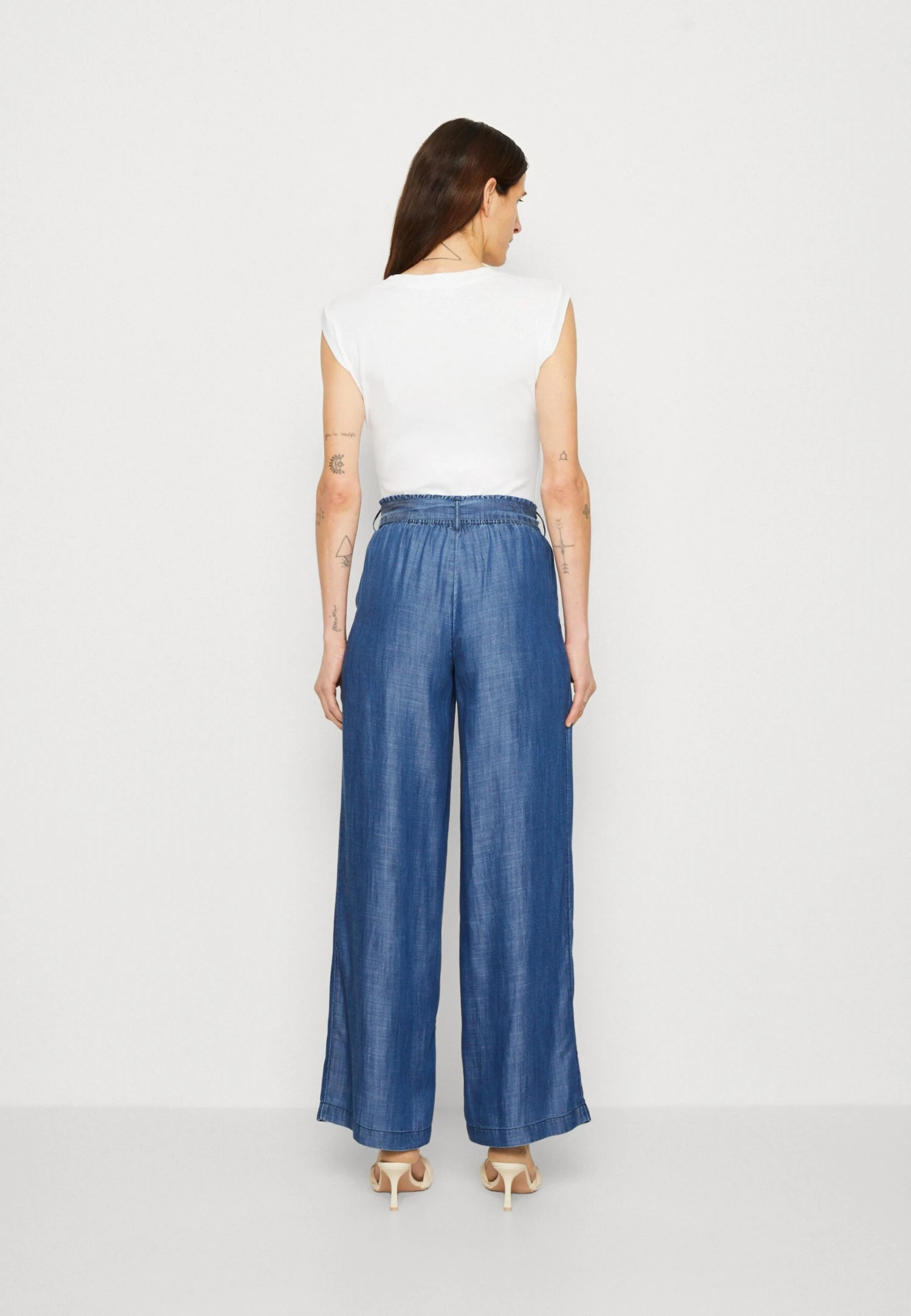 ESPRIT Wide Leg - Trousers - Blue Medium Wash 3 ESPRIT Wide Leg - Trousers - Blue Medium Wash - Image 3