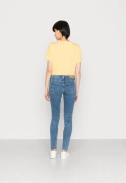 Edc By Esprit Jeans Skinny Fit - Blue Medium Wash -Esprit Sales Store 1fbc92e8263c45be832ef0e461bcba9c