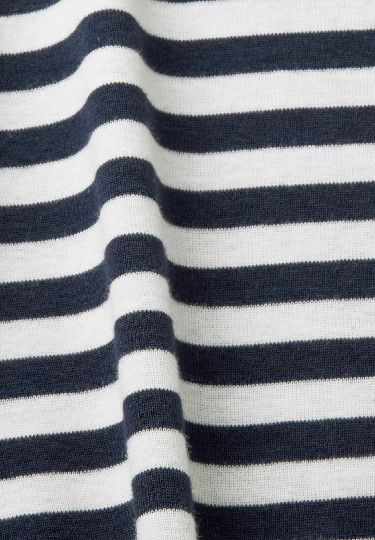 ESPRIT Print T-Shirt - Navy 9 ESPRIT Print T-Shirt - Navy - Image 9