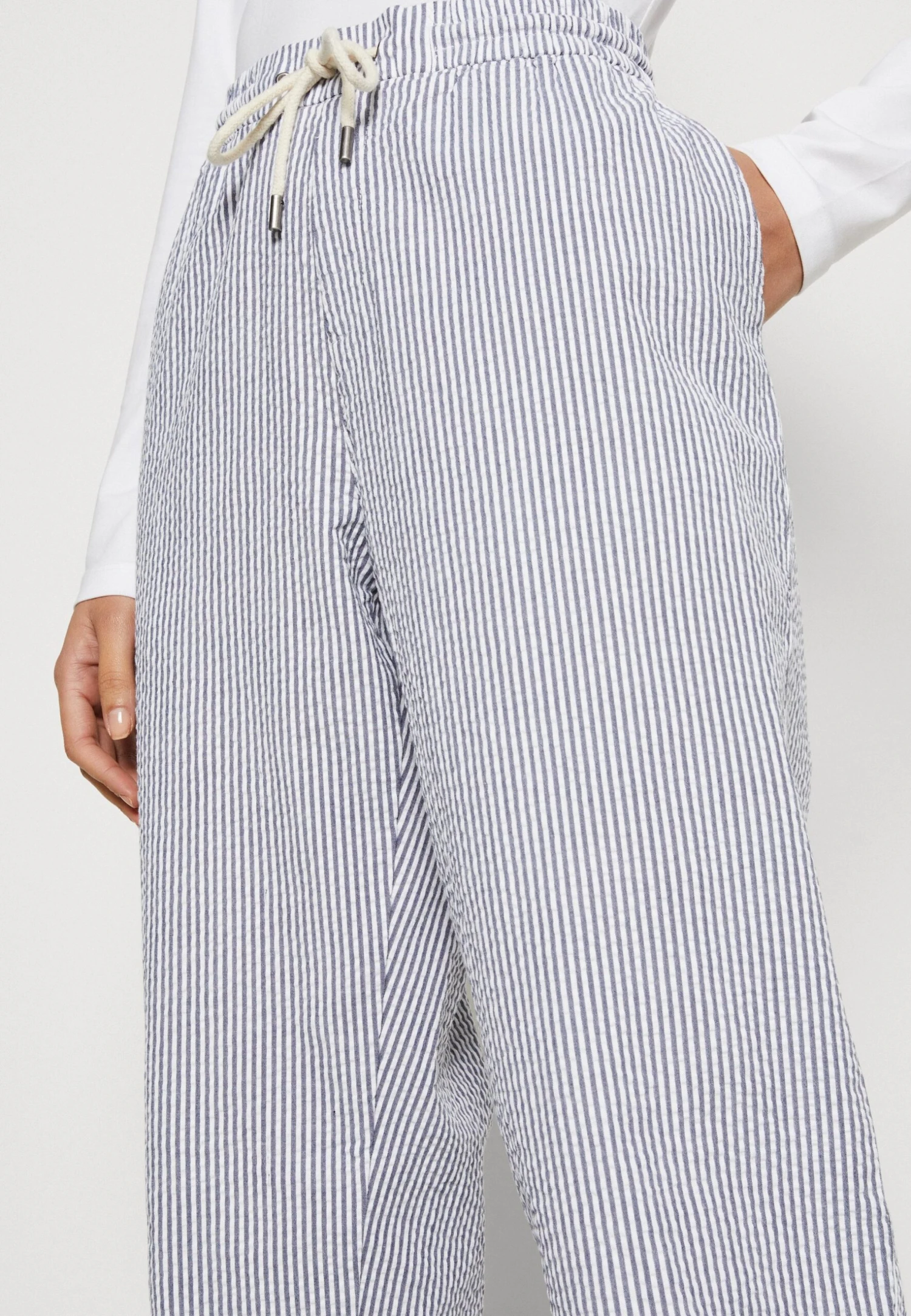 ESPRIT Seersucker - Tracksuit Bottoms - Navy 4 ESPRIT Seersucker - Tracksuit Bottoms - Navy - Image 4