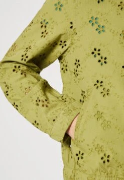 Edc By Esprit Bomber Jacket - Pistachio Green -Esprit Sales Store 35e650b9e4d54e648031d46965df17c4