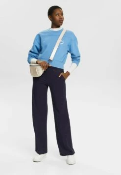 ESPRIT Cropped - Sweatshirt - Light Blue Lavender 15 ESPRIT Cropped - Sweatshirt - Light Blue Lavender -Esprit Sales Store 3805e9b33c9a44b3907fd275bde8606a