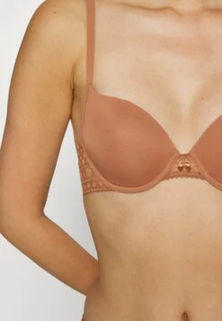 ESPRIT Modern Sexy Padded Bra - Underwired Bra 11 ESPRIT Modern Sexy Padded Bra - Underwired Bra -Esprit Sales Store 38379e2c3bcd452b88893b1f61349742