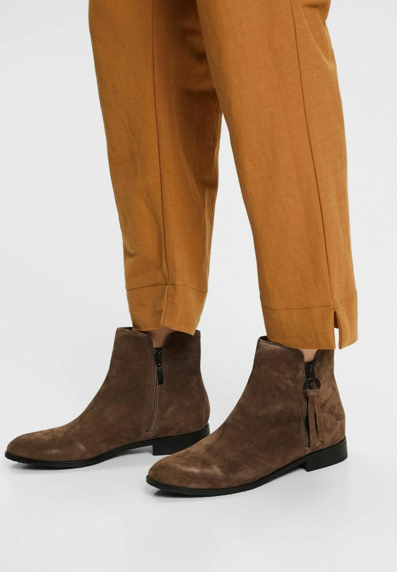 ESPRIT Ankle Boots - Light Khaki 1 ESPRIT Ankle Boots - Light Khaki