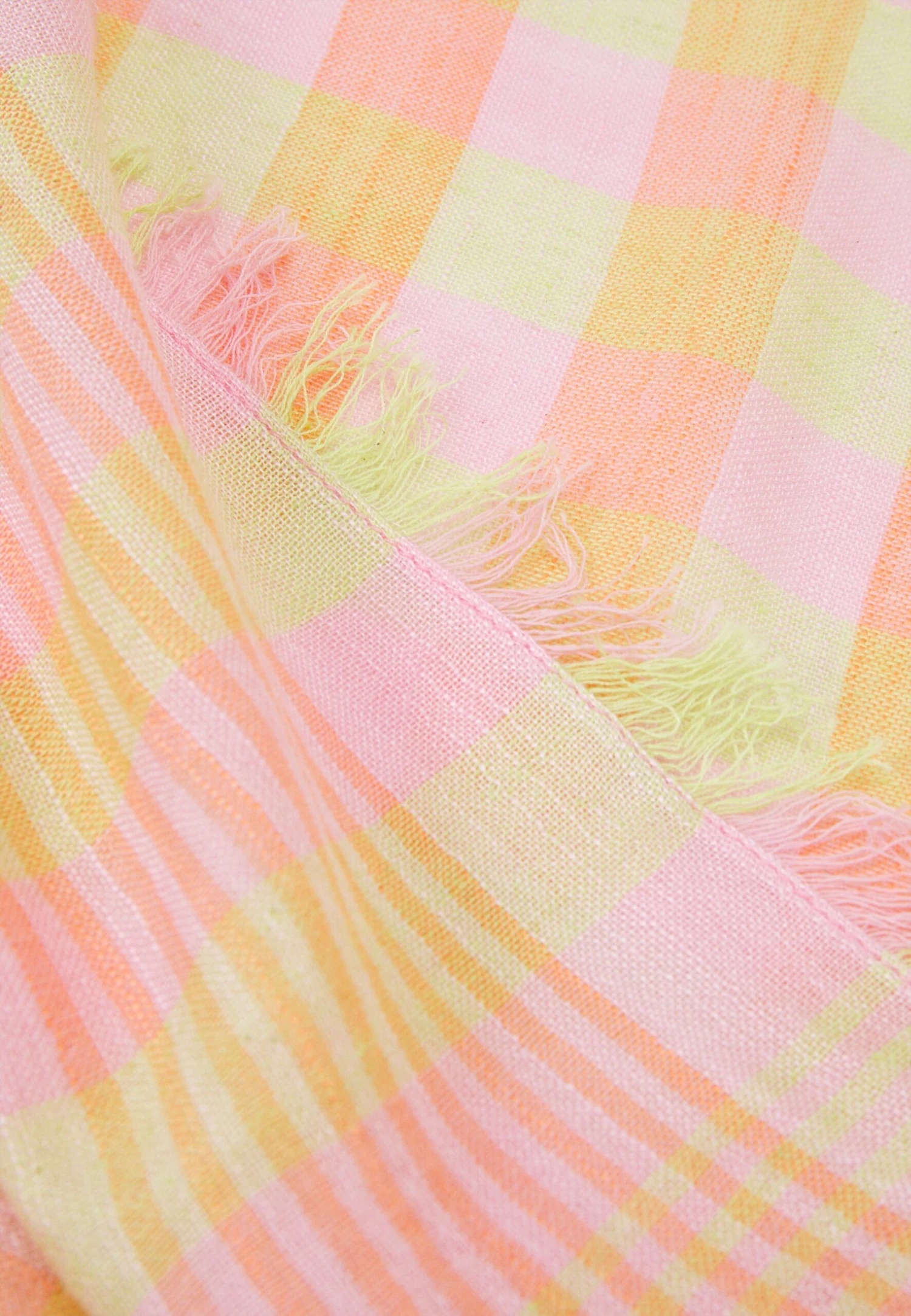 ESPRIT Check Scarf - Scarf - Light Pink 3 ESPRIT Check Scarf - Scarf - Light Pink - Image 3