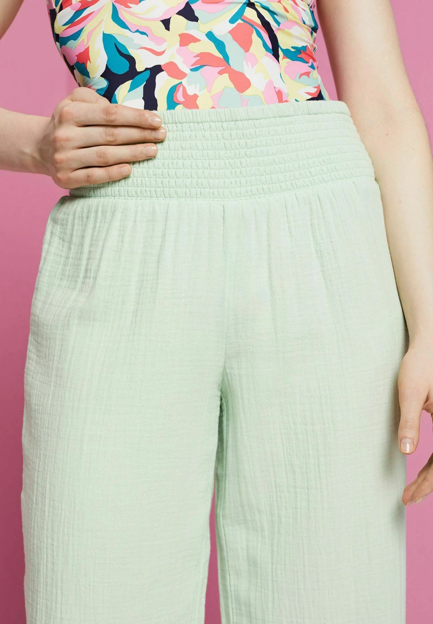 ESPRIT Various- Beach Accessory - Dusty Green 4 ESPRIT Various- Beach Accessory - Dusty Green - Image 4