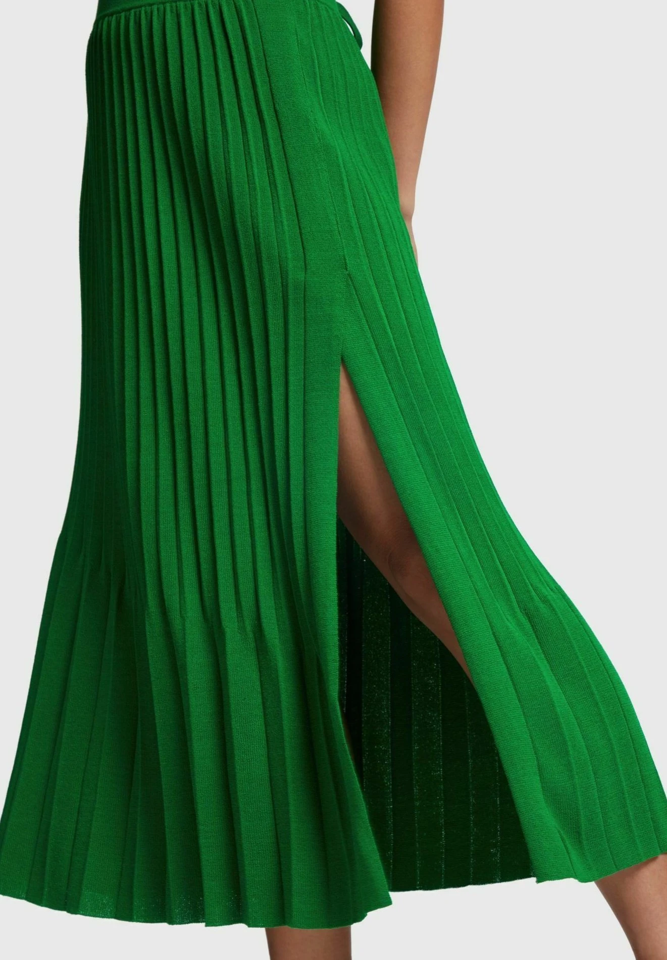 ESPRIT Flat - A-Line Skirt - Green 4 ESPRIT Flat - A-Line Skirt - Green - Image 4