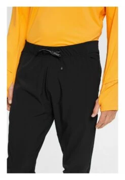 Active Mit E Dry - Trousers - Black -Esprit Sales Store 50a64a8689cc44a5969a67eec5bee705