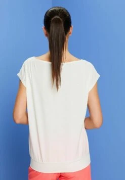Basic T-Shirt - Off White -Esprit Sales Store 5225200fd25442fda7b09e0700de04c3