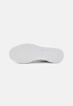 ESPRIT Trainers - White 10 ESPRIT Trainers - White -Esprit Sales Store 53ae9e4c5c15435ea14a09b4fc3e5687