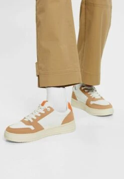 ESPRIT Mit Plateausohle - Trainers - Camel