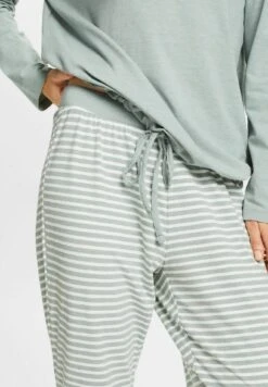 ESPRIT Pyjama Set - Dusty Green 5 ESPRIT Pyjama Set - Dusty Green -Esprit Sales Store 5e28cfdc78e14031bf84f0b6a6dfec09