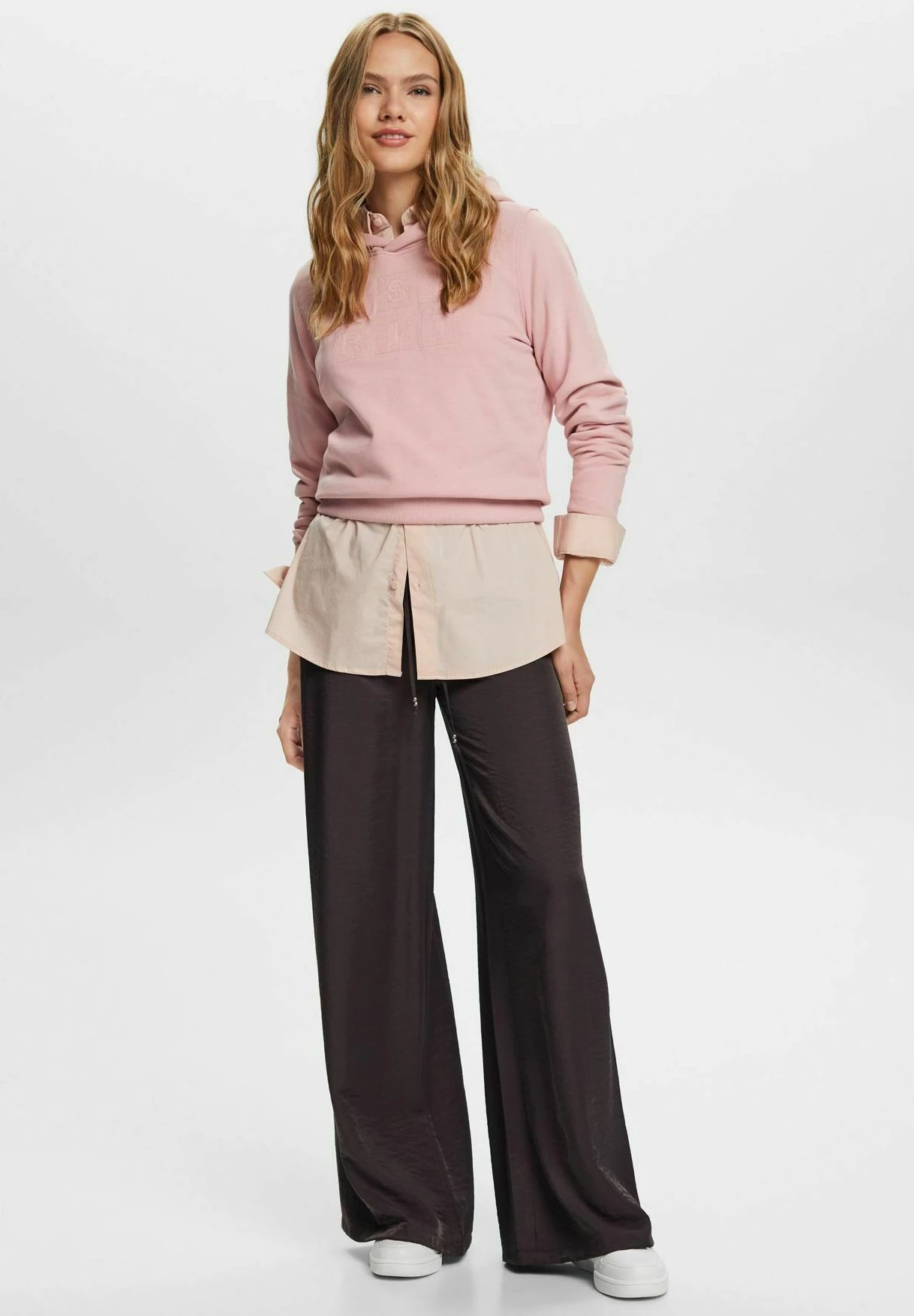 ESPRIT Mit Logostickerei - Hoodie - Old Pink 2 ESPRIT Mit Logostickerei - Hoodie - Old Pink - Image 2