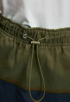 ESPRIT Midi Mix - A-Line Skirt - Ink -Esprit Sales Store 636470d699ea4a54bb32f71ef97c0a0c