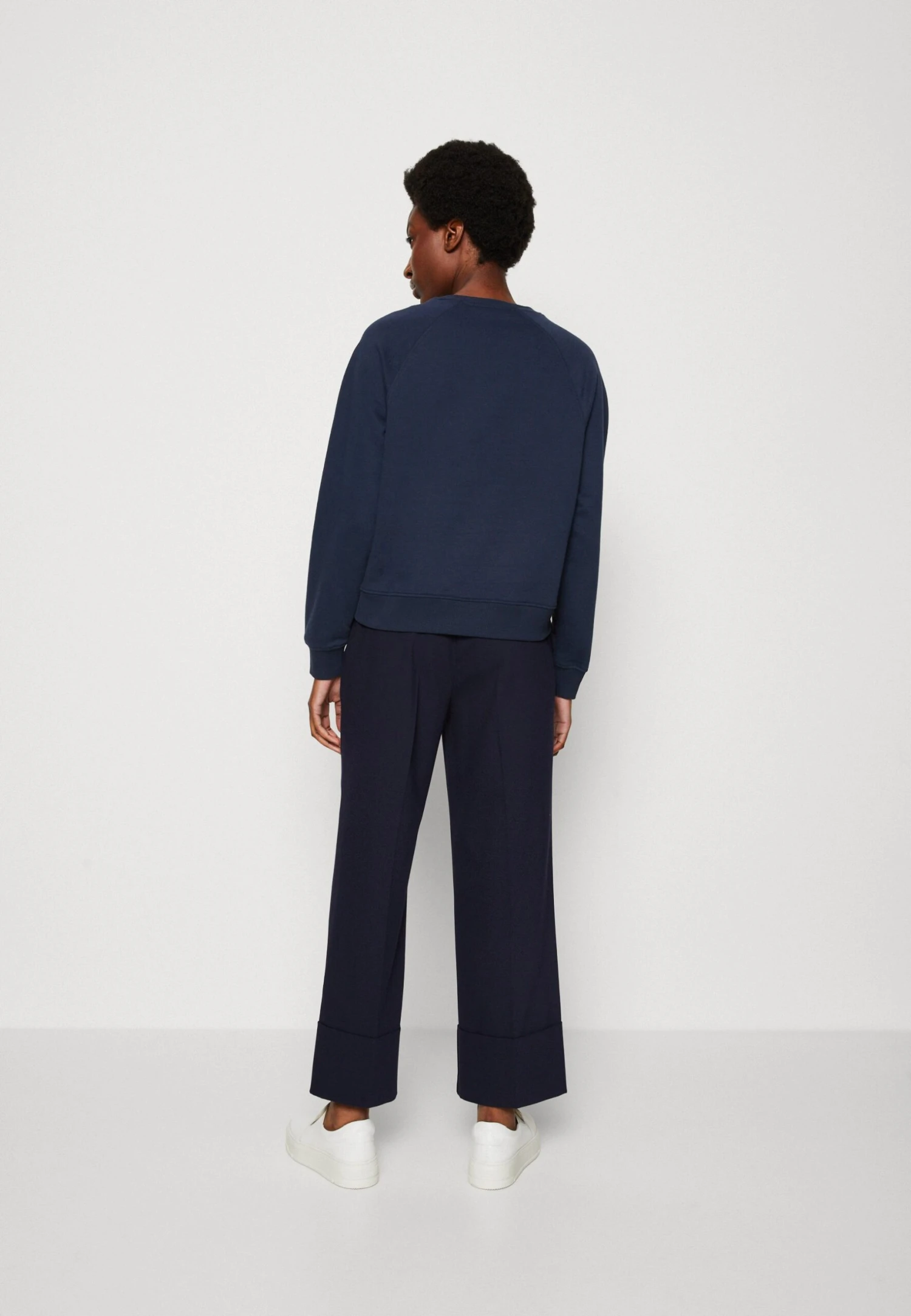 ESPRIT Sweatshirt - Navy 3 ESPRIT Sweatshirt - Navy - Image 3