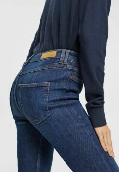 ESPRIT Slim Fit Jeans - Blue Dark Wash -Esprit Sales Store 72754dd1e26445ddab251379febdc3c2