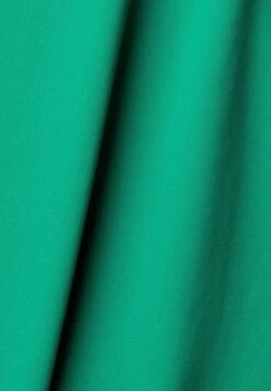 Basic T-Shirt - Green -Esprit Sales Store 739d1c8451954edda61cf068a829427a