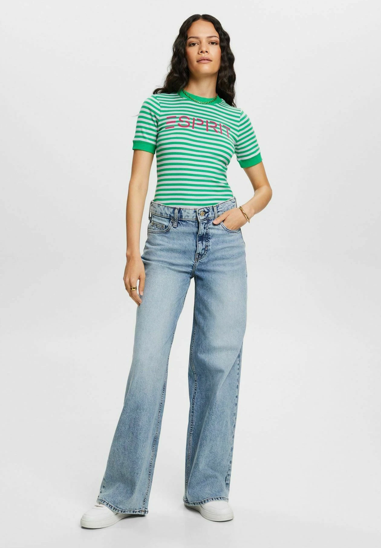 ESPRIT Print T-Shirt - Green 5 ESPRIT Print T-Shirt - Green - Image 5