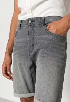 ESPRIT Denim Shorts - Grey Light Wash -Esprit Sales Store 7ad984b3181e4029bffdd22ee7f23051