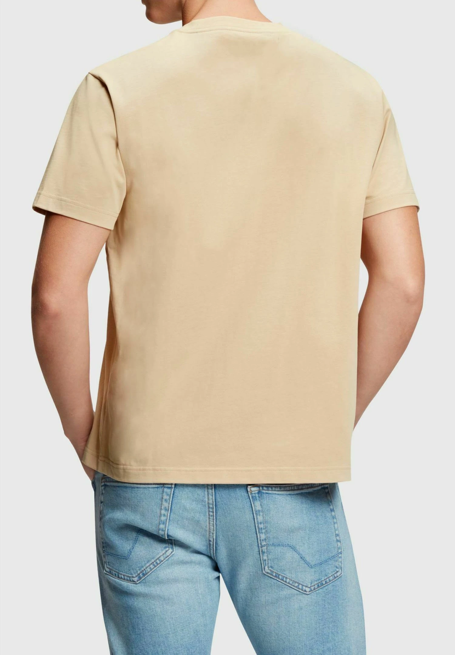 ESPRIT Mit Logo - Print T-Shirt - Sand 2 ESPRIT Mit Logo - Print T-Shirt - Sand - Image 2