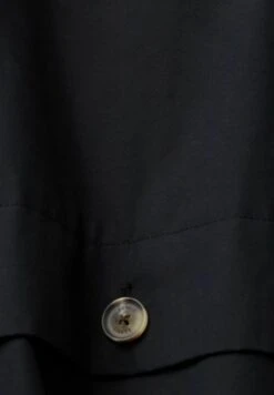 ESPRIT Kurzer Mit Gürtel - Trenchcoat 16 ESPRIT Kurzer Mit Gürtel - Trenchcoat -Esprit Sales Store 8196f065955e4ac3bd9d4918cac28f1c