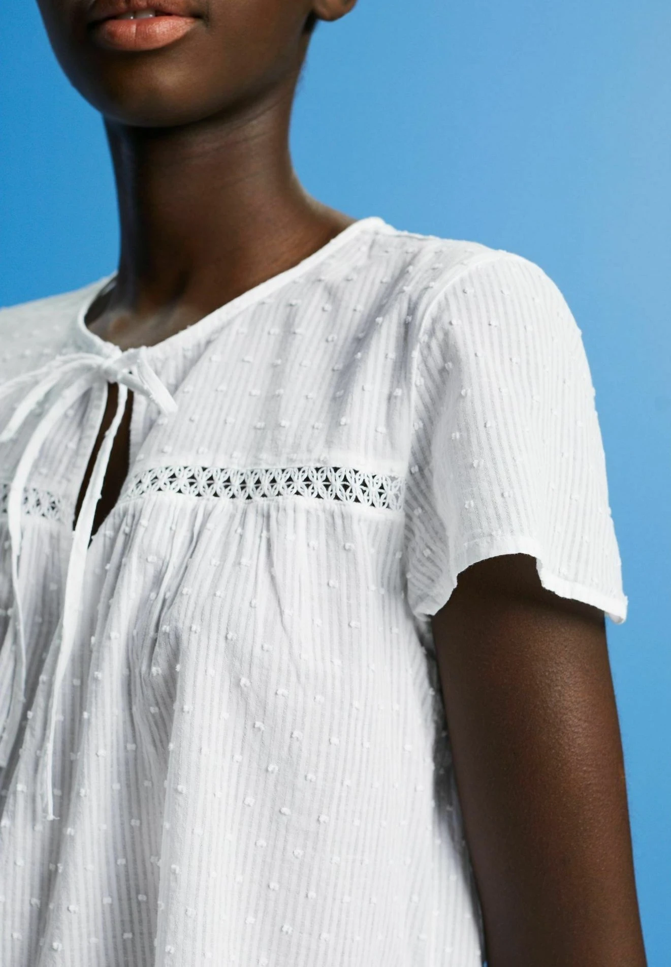 ESPRIT Mit Bindedetail - Blouse 4 ESPRIT Mit Bindedetail - Blouse - Image 4