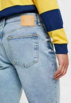 ESPRIT Denim Shorts - Blue Light Washed -Esprit Sales Store 939a8fce57f44a25918b13cb28c02390