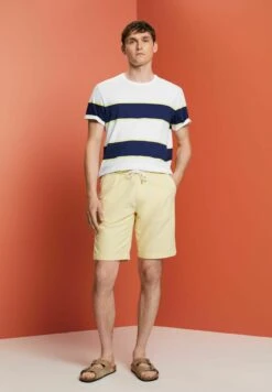 ESPRIT Shorts - Dusty Yellow -Esprit Sales Store 93b22334a5394927833658ef0e37ea98