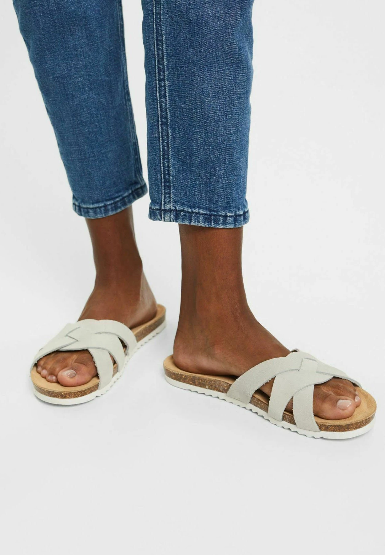 ESPRIT Slide - Mules 1 ESPRIT Slide - Mules