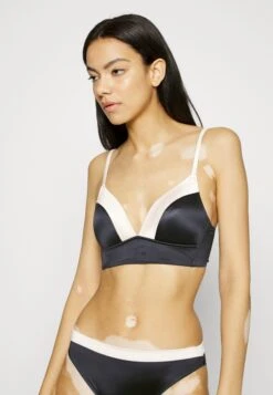 ESPRIT Triangle Bra - Black