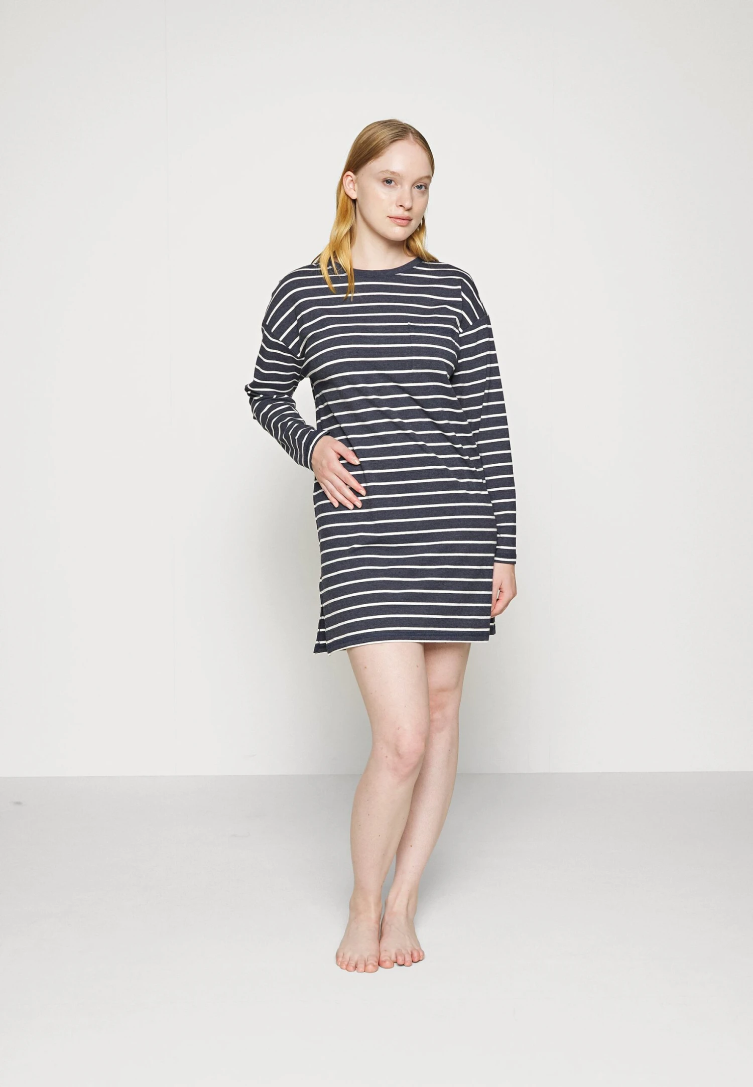 ESPRIT Y/D Stripe Long Slv - Nightie 2 ESPRIT Y/D Stripe Long Slv - Nightie - Image 2