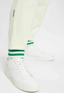 ESPRIT Style Mit Delfinlogoaufnäher - Tracksuit Bottoms - Off White -Esprit Sales Store a0feec42b18c410ba50b1714674d3455