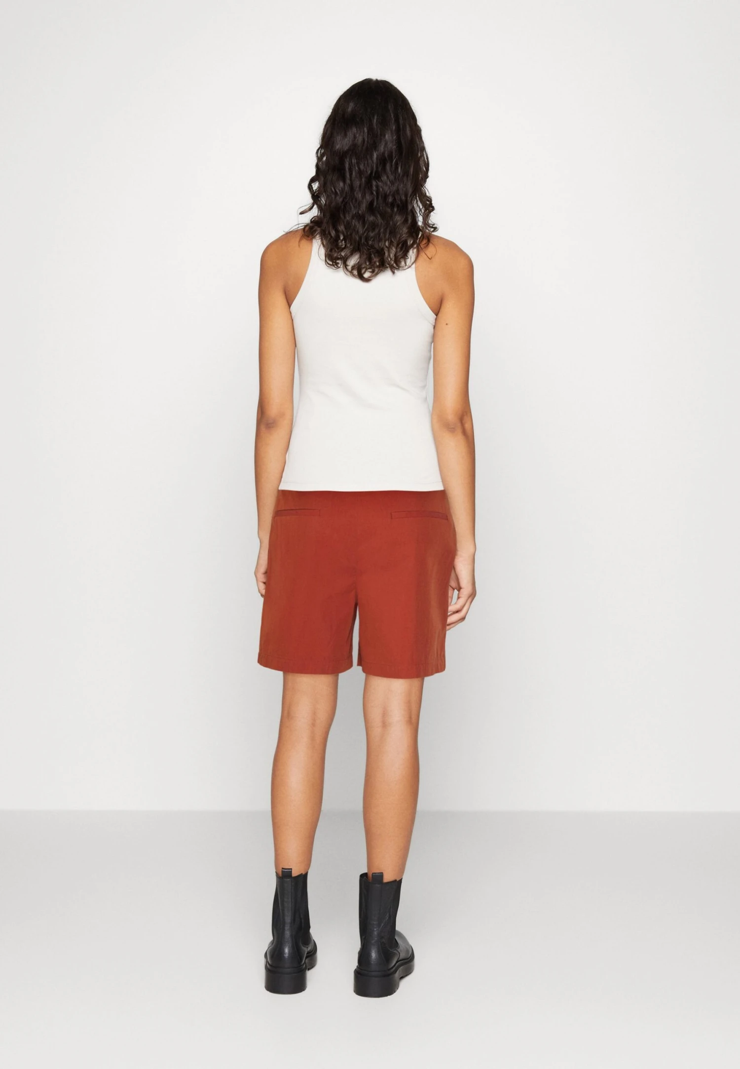 ESPRIT Natural Dyed - Shorts - Terracotta 3 ESPRIT Natural Dyed - Shorts - Terracotta - Image 3