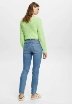 ESPRIT Mit Mittlerer Bundhöhe - Slim Fit Jeans - Blue Light Washed 11 ESPRIT Mit Mittlerer Bundhöhe - Slim Fit Jeans - Blue Light Washed -Esprit Sales Store a2ec3577a7074f49b48e762bcdfec955