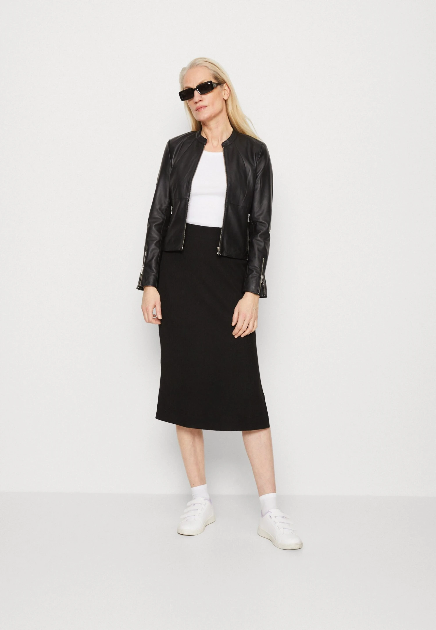 ESPRIT Pencil Skirt - Black 2 ESPRIT Pencil Skirt - Black - Image 2