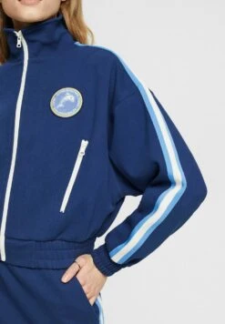 ESPRIT Cropped - Training Jacket -Esprit Sales Store aed5f4bd07fa4970910962a96eae991e