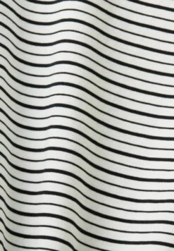 ESPRIT Mit Streifen - Print T-Shirt - Off White -Esprit Sales Store b80087bdd5b6472887127f4aac2a82af