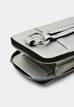 ESPRIT Across Body Bag - Silver -Esprit Sales Store b8b37e0f81f8449cb7c963554c102d51