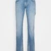 ESPRIT Slim Fit Jeans - Blue Light Wash